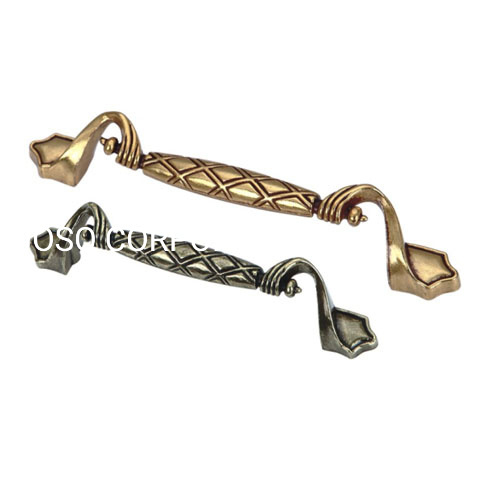 Manija del armario de la manija de los muebles de la aleación del cinc y cobre antiguo de la fuente de la fábrica